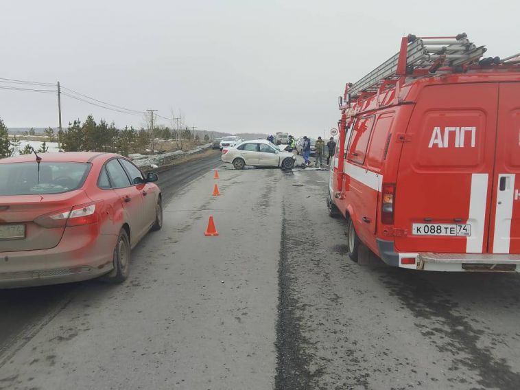 На Южном Урале столкнулись две легковушки: оба водителя погибли